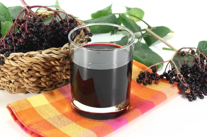 Lyfjaávinningurinn og notkun elderberry